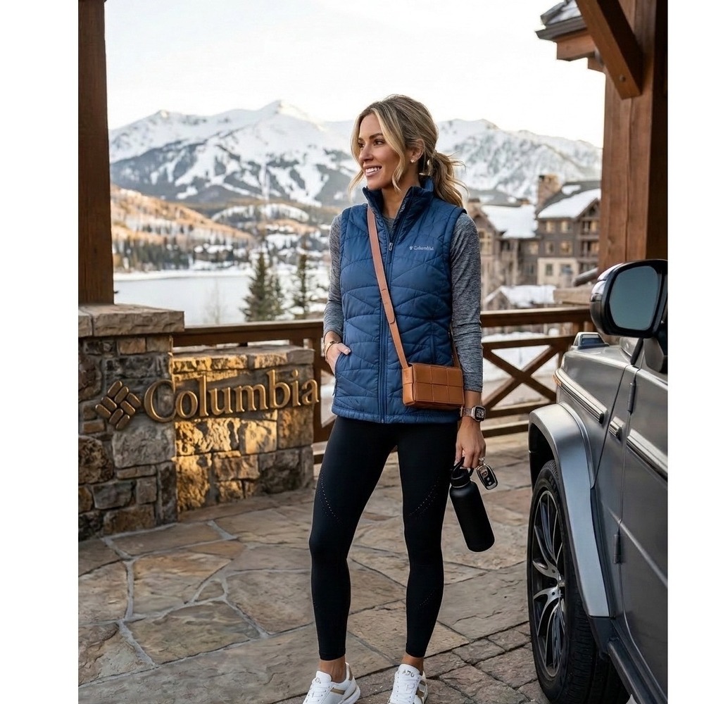 🤑Columbia 💙Navy‎ Quilted Puffer Vest Hot Mom Sporty Aesthetic Apres Ski Boho